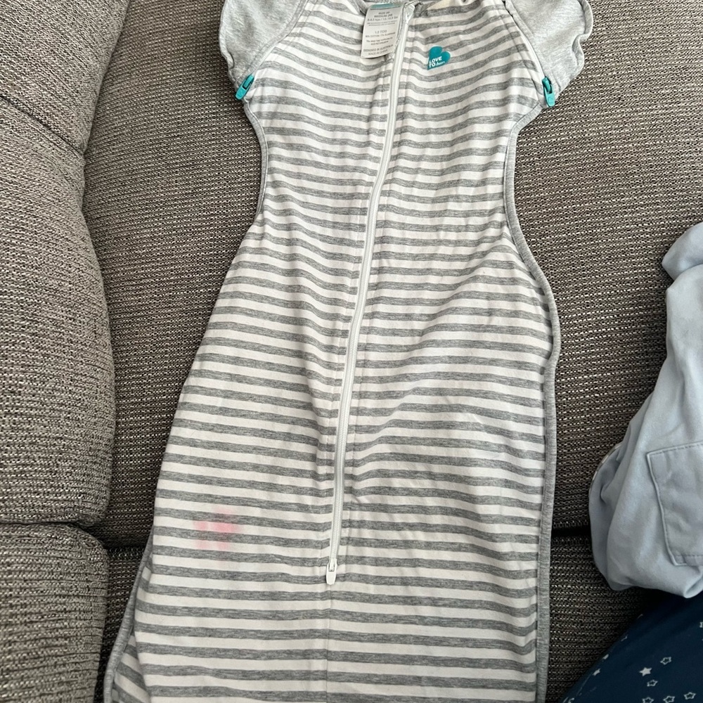 Love to dream swaddle bundle - Picture 3 of 6